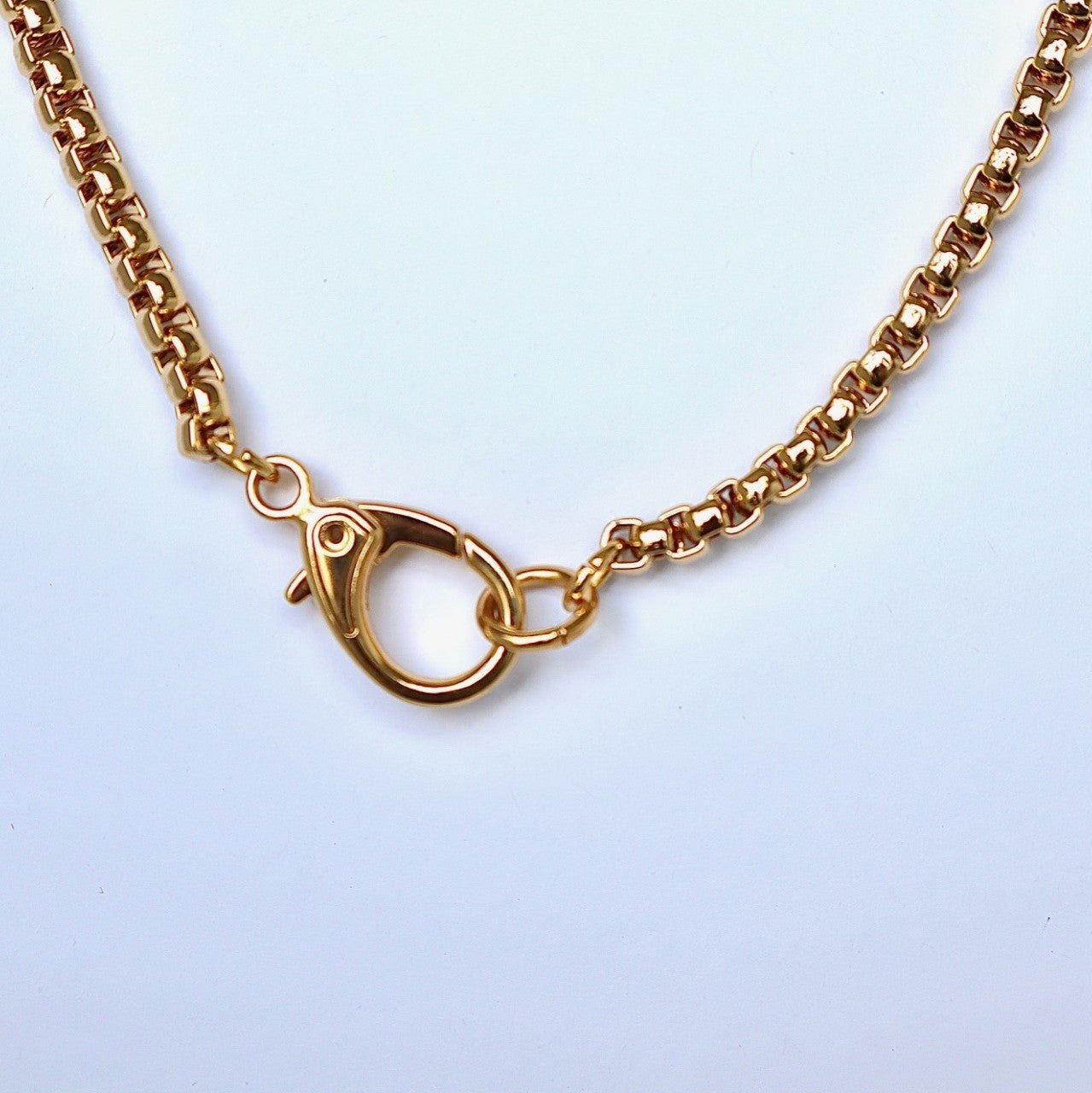 Colar Correia Dourado